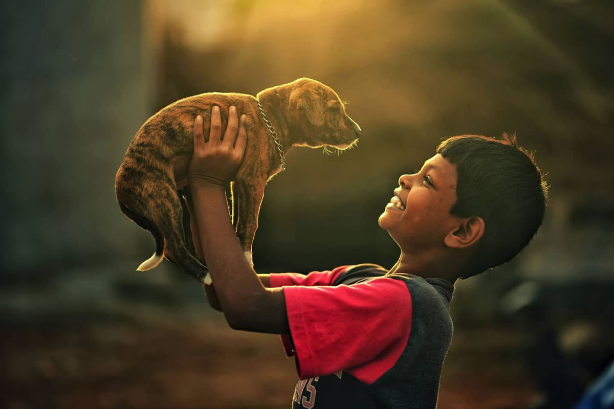 Heartwarming Photos of Children By Guru Charan