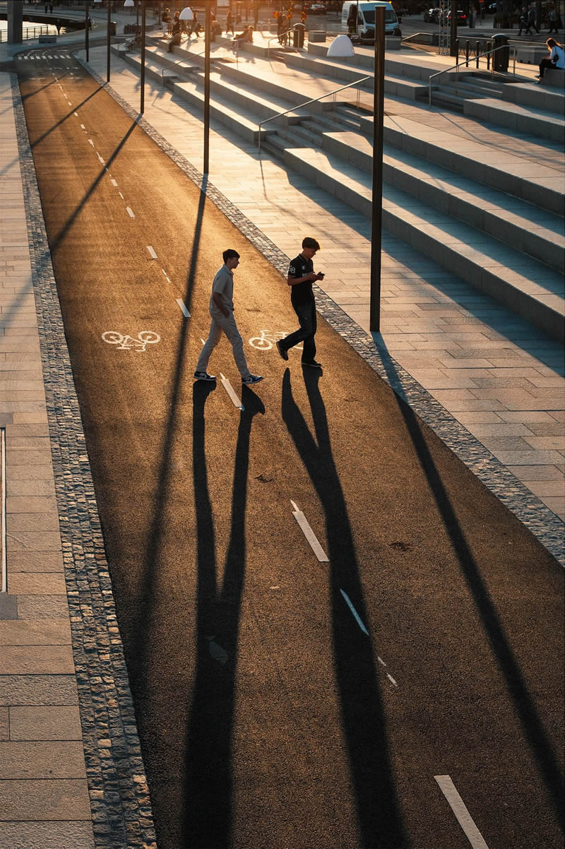 Incredible Moments and Stories on the Streets By Samsul Alam Al-Majidi