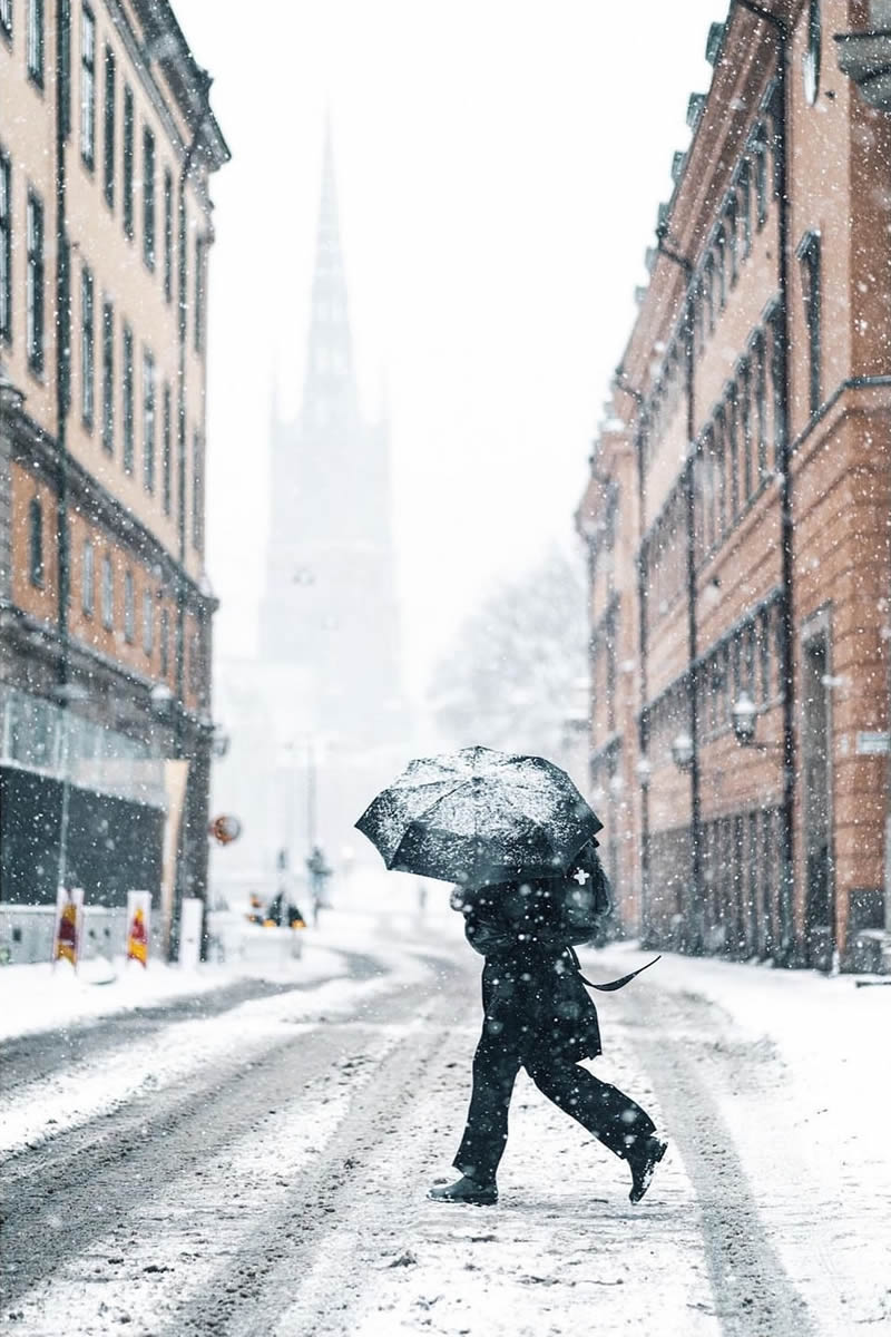 Incredible Moments and Stories on the Streets By Samsul Alam Al-Majidi