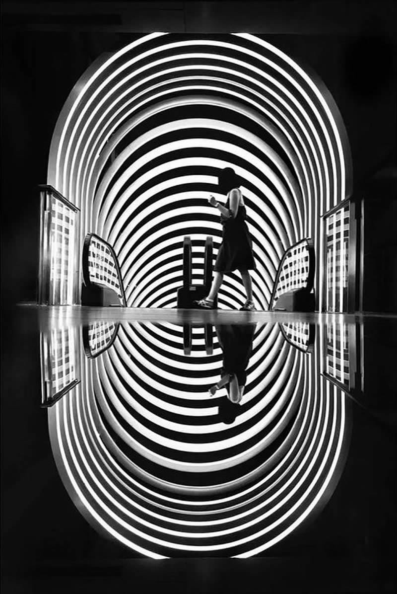 Light and Geometric Patterns in Black and White Street Photography by Nugroho Irianto