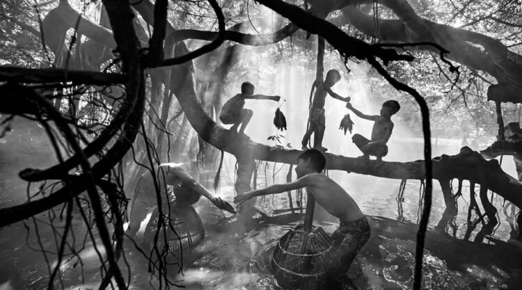 Lens Culture Black and White Photography Awards 2024