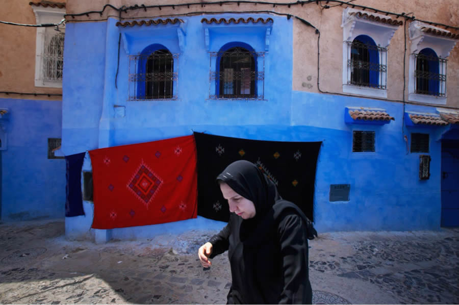 Street Phtography by Turkish Photographer Nese Ari