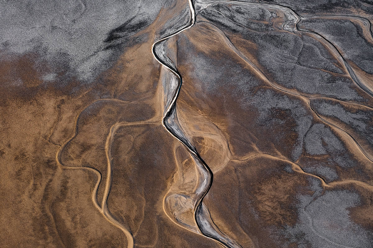 Aerial Landscape Photos of Death Valley by Tom Hegen