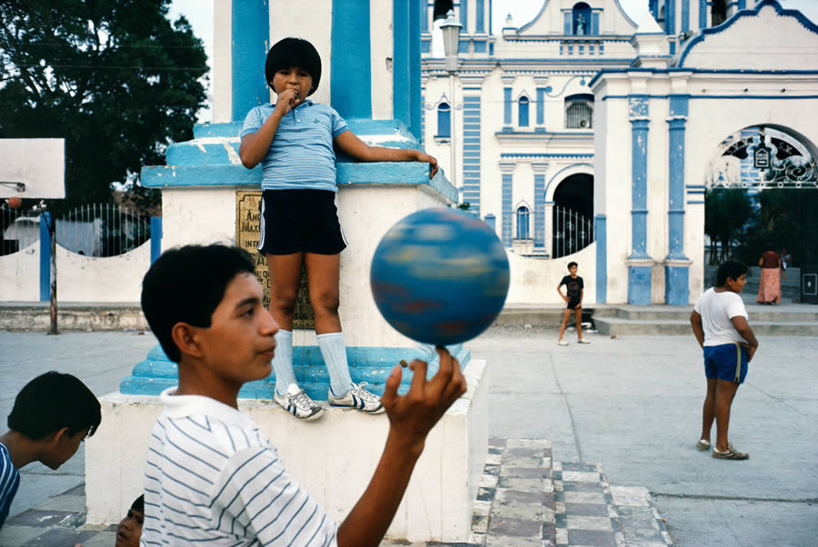 Master Photographer Alex Webb