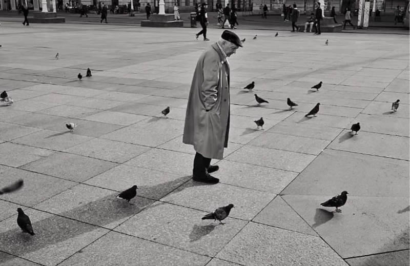 Black and White Street Photography by Mary Crnkovic Pilas