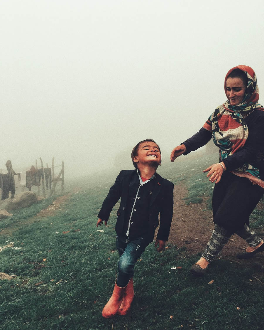 Daily Life Moments Photography in Iran By Hojjat Hamidi