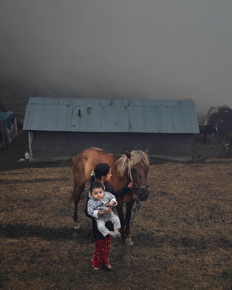 Daily Life Moments Photography in Iran By Hojjat Hamidi