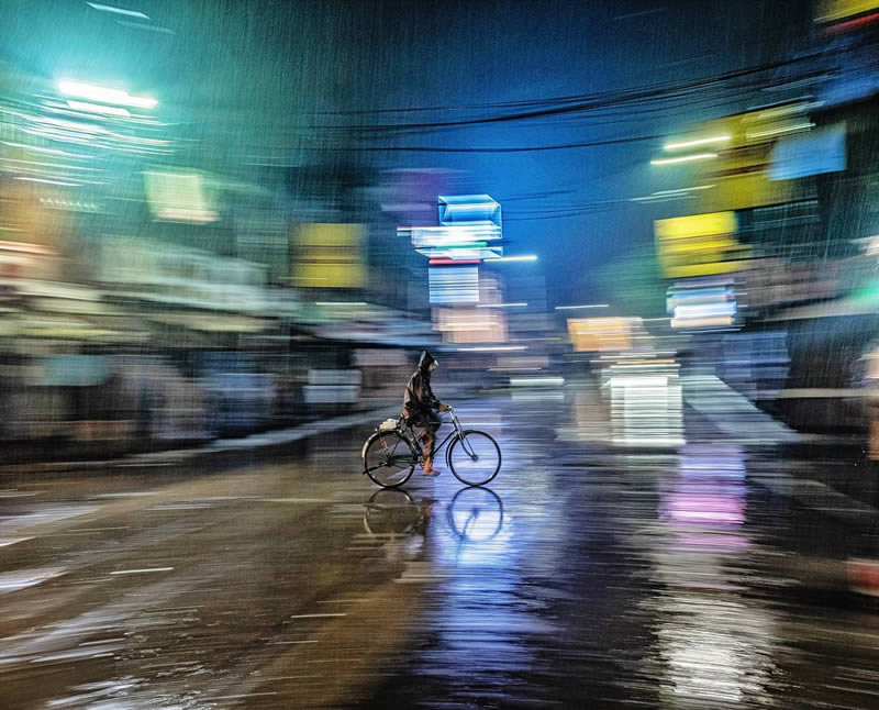 Kolkata Panning Street Photography By Indranil Saha