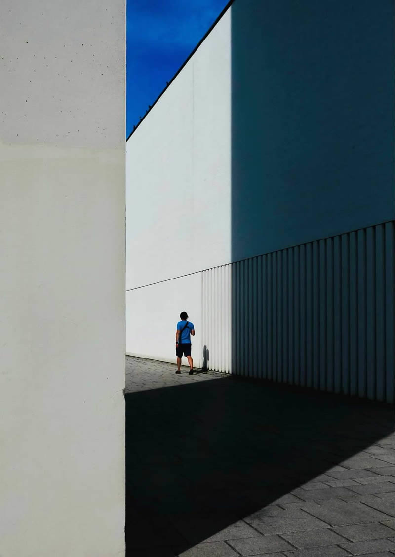 Taiwan Vibrant Colors and Shadows of Street Photography by Bi-jiun Chen