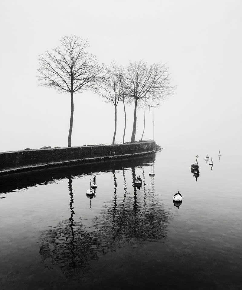 Black and White Landscape Photography by Oliver Robert