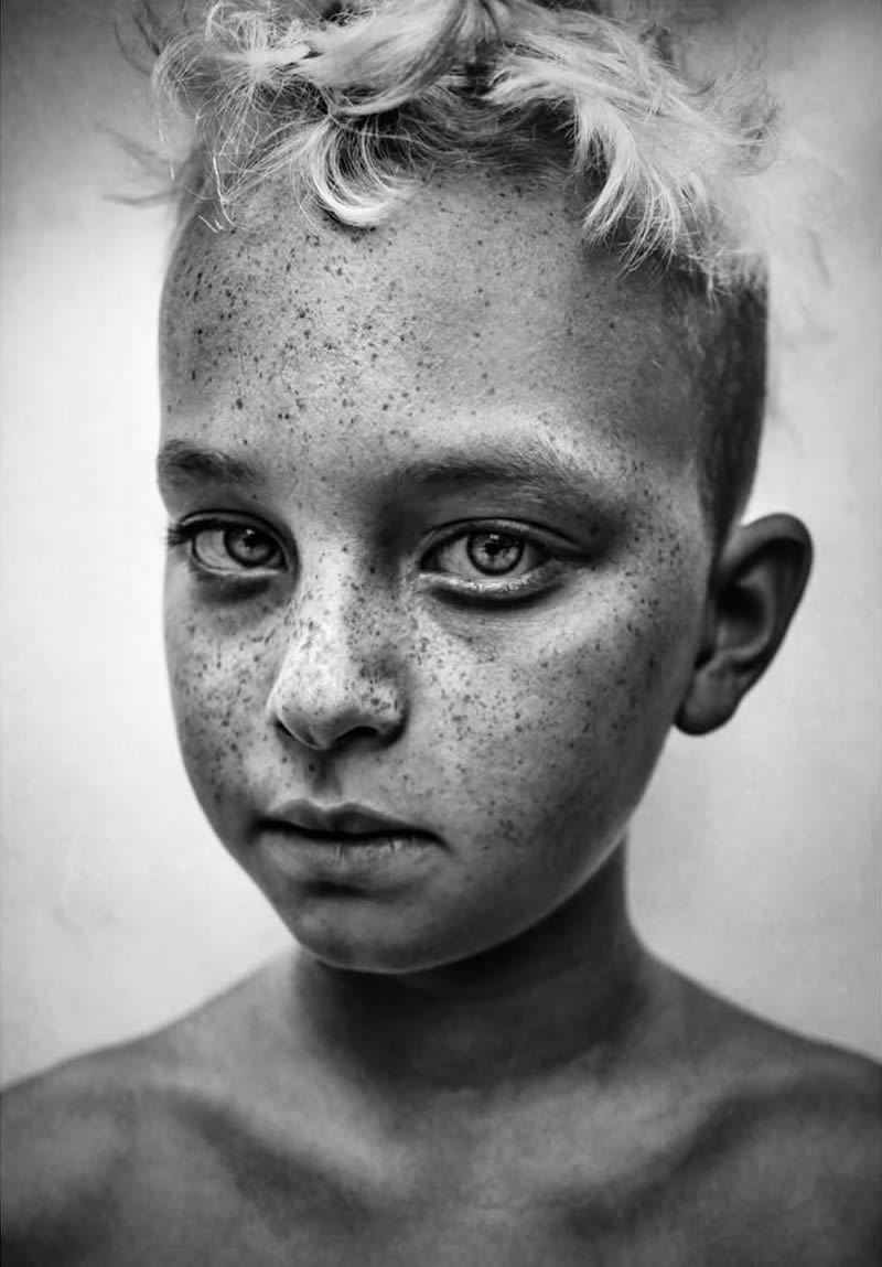 Photographer Lee Jeffries Captures Emotional And Spiritual Black and 