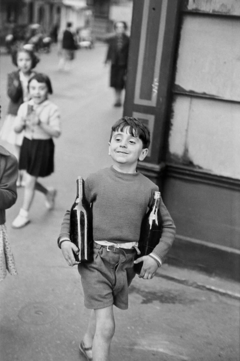 Iconic Photos by the Master Photographer Henri Cartier-Bresson