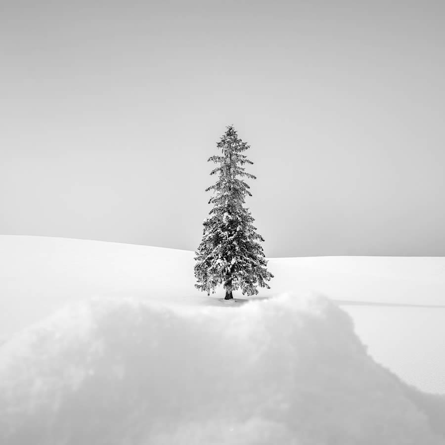 Long Exposure Black and White Landscape Photography by Jana Luo