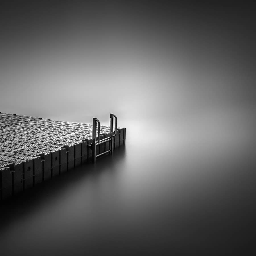 Long Exposure Black and White Landscape Photography by Jana Luo