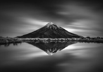 Long Exposure Black and White Landscape Photography by Jana Luo