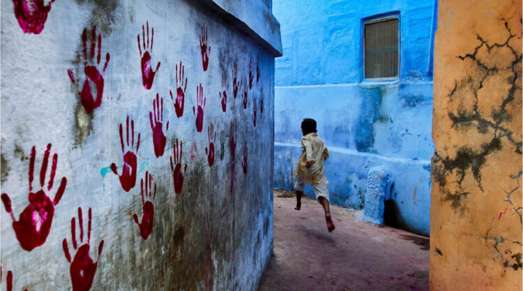 Iconic Photos by the Master Photographer Steve McCurry