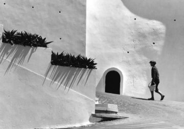 Black and White Photographs by Famous Master Photographers