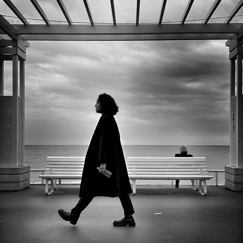 Black and White Street Photography by Hannibal Renberg