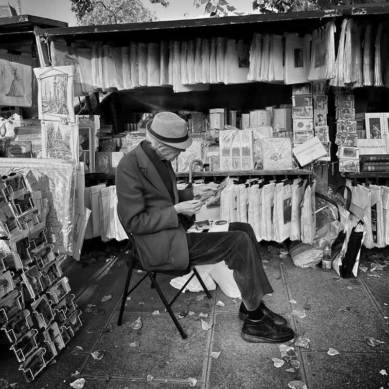 Black and White Street Photography by Hannibal Renberg