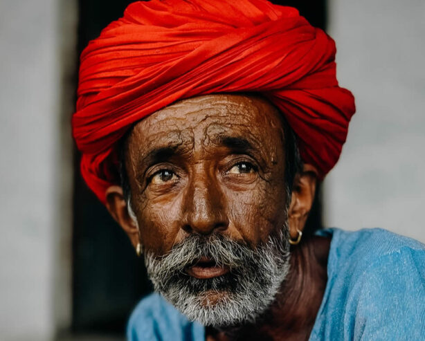 20 Powerful Portraits That Reflect the Spirit of Culture and Festivals