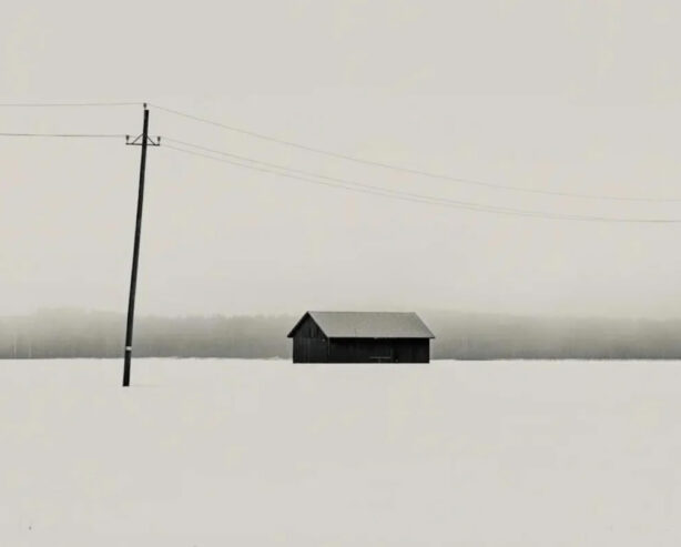 25 Fantastic Minimalism-Winning Photos from the Artist Gallery Awards 2024