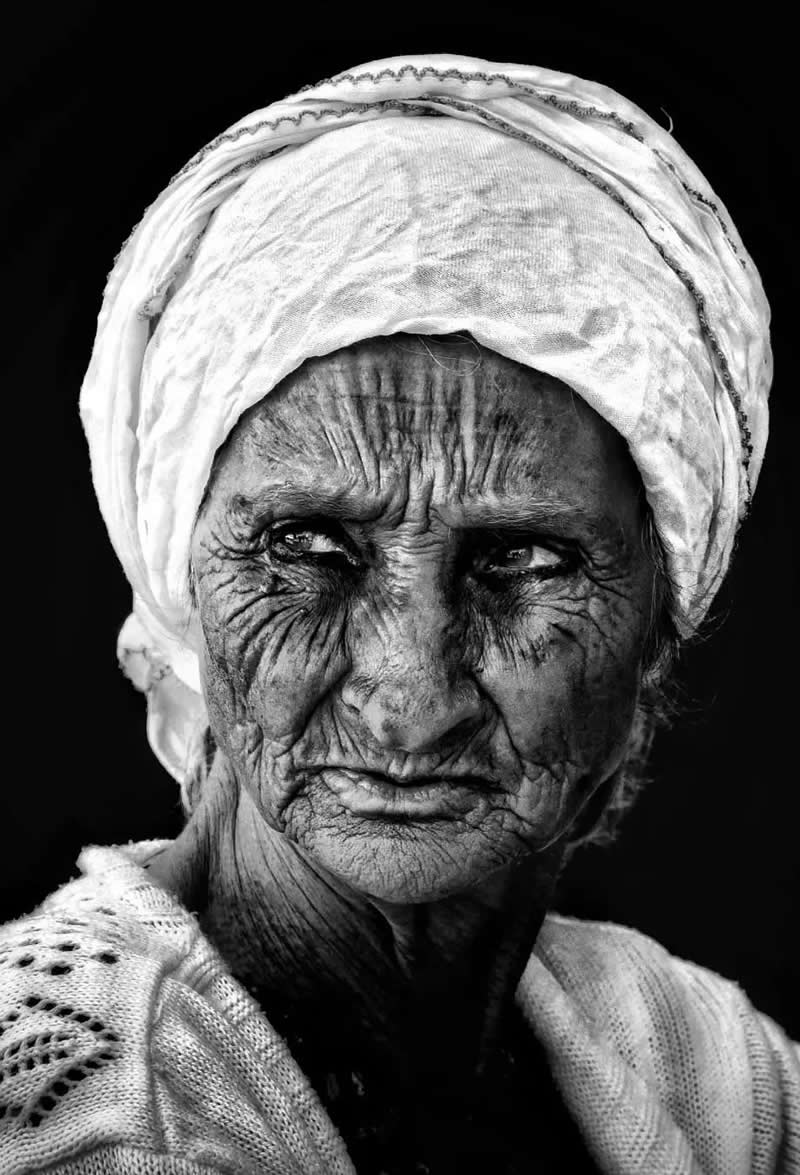 Black and White Portrait Photography by Yavuz Arslan