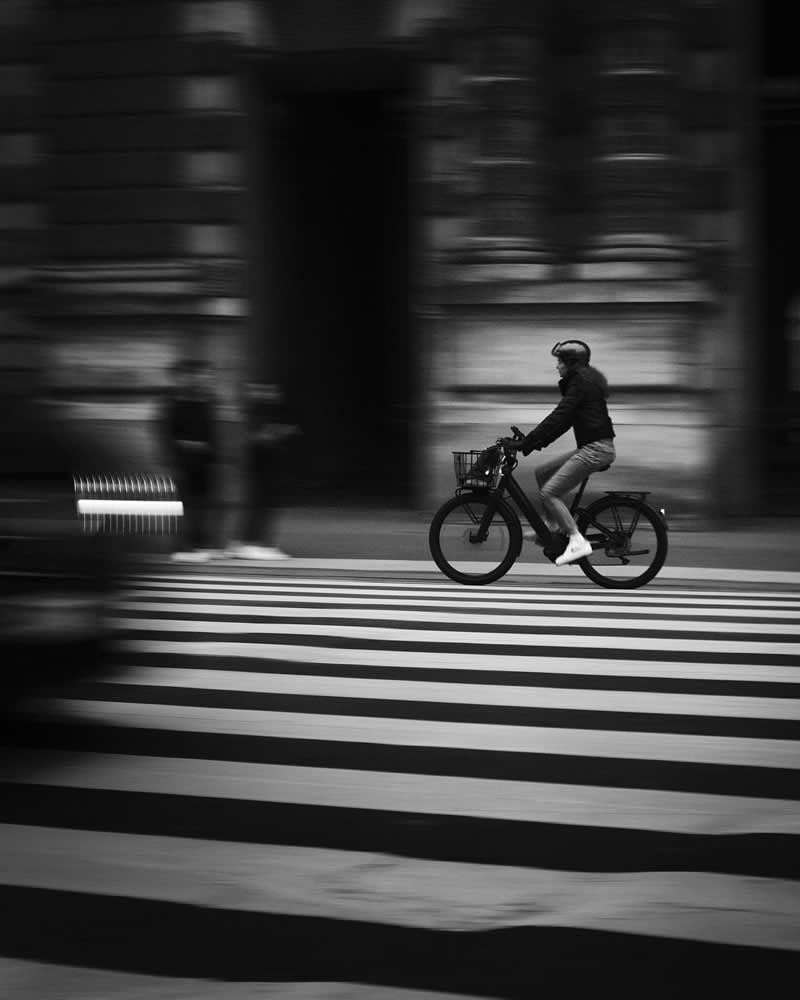 Black and White Street Photography by Fernando Pedro Salgado