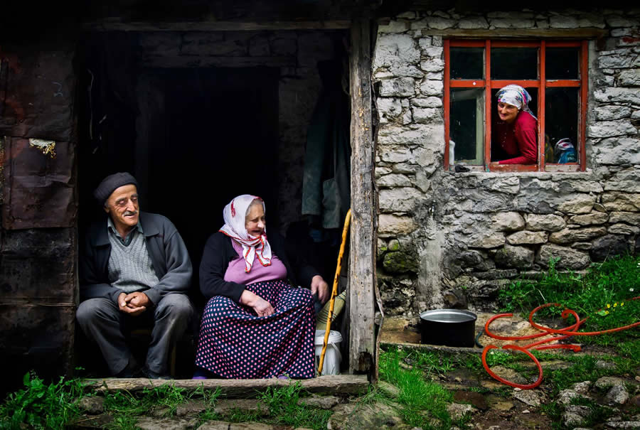 Everyday Life Of Turkey Photography by Ibrahim Aysundu