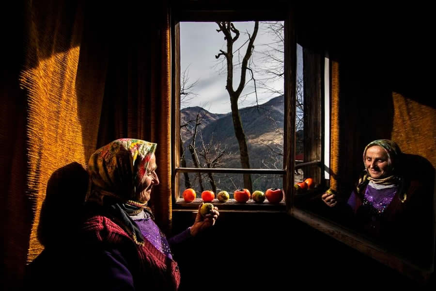 Everyday Life Of Turkey Photography by Ibrahim Aysundu