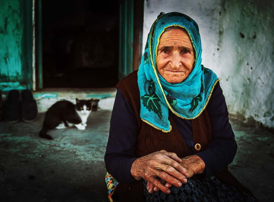 Everyday Life Of Turkey Photography by Ibrahim Aysundu