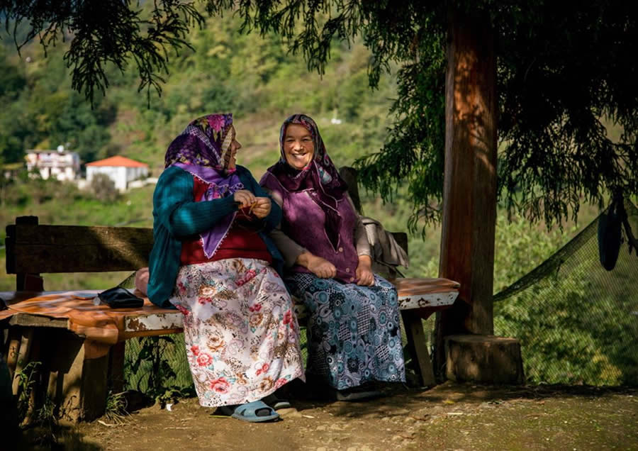 Everyday Life Of Turkey Photography by Ibrahim Aysundu