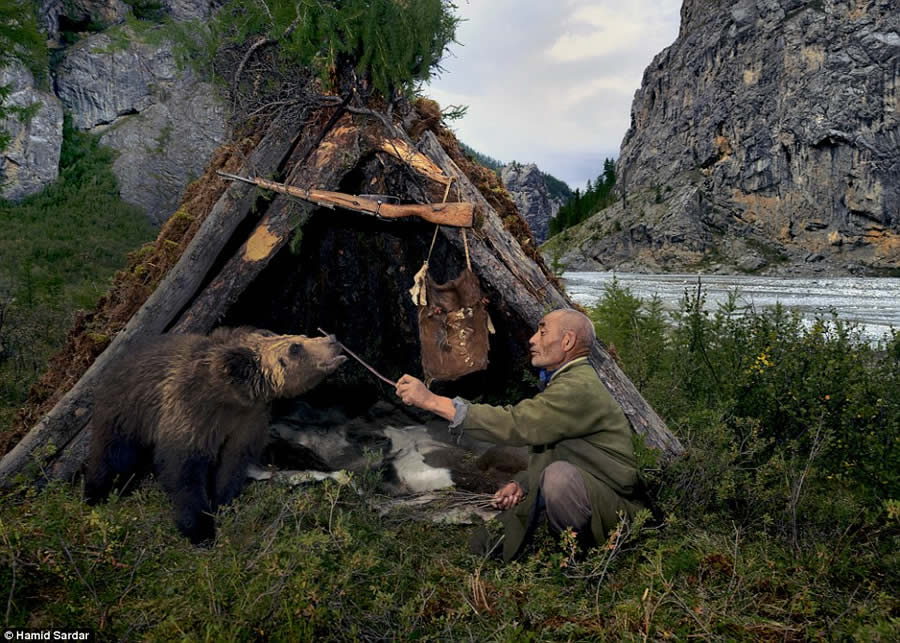 The Everyday Life of the Reindeer People Living in Mongolia by Hamid Sardar-Afkhami