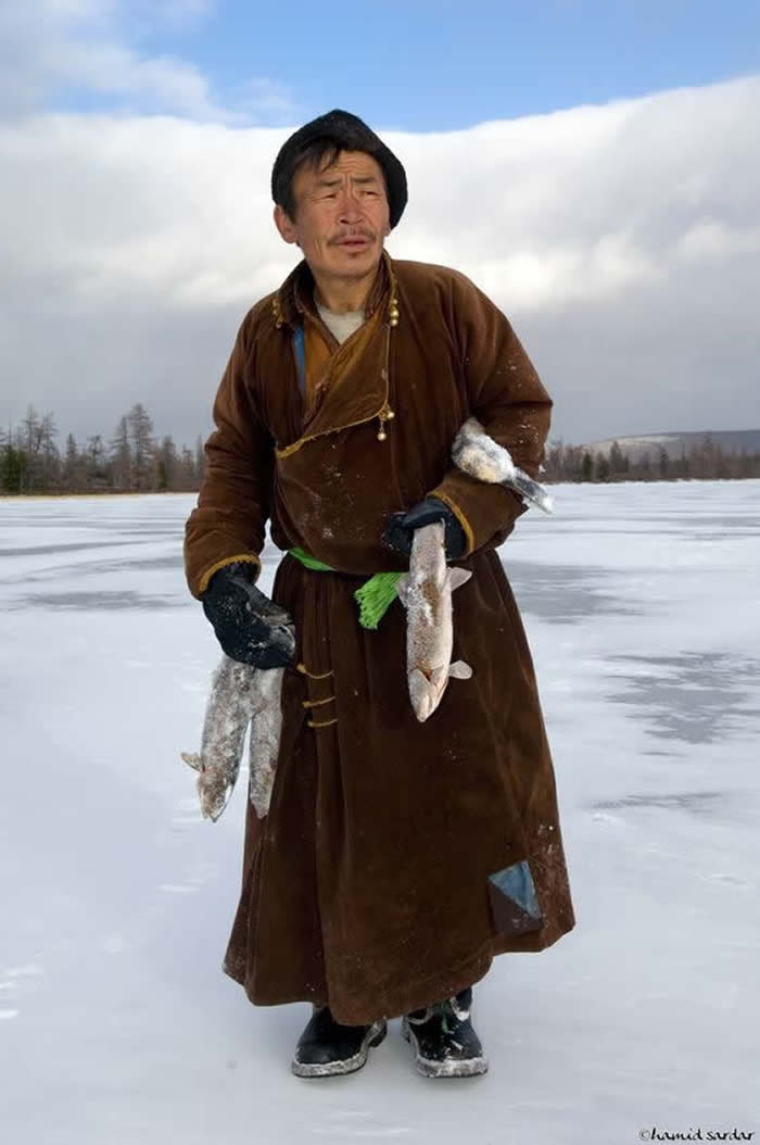 The Everyday Life of the Reindeer People Living in Mongolia by Hamid Sardar-Afkhami