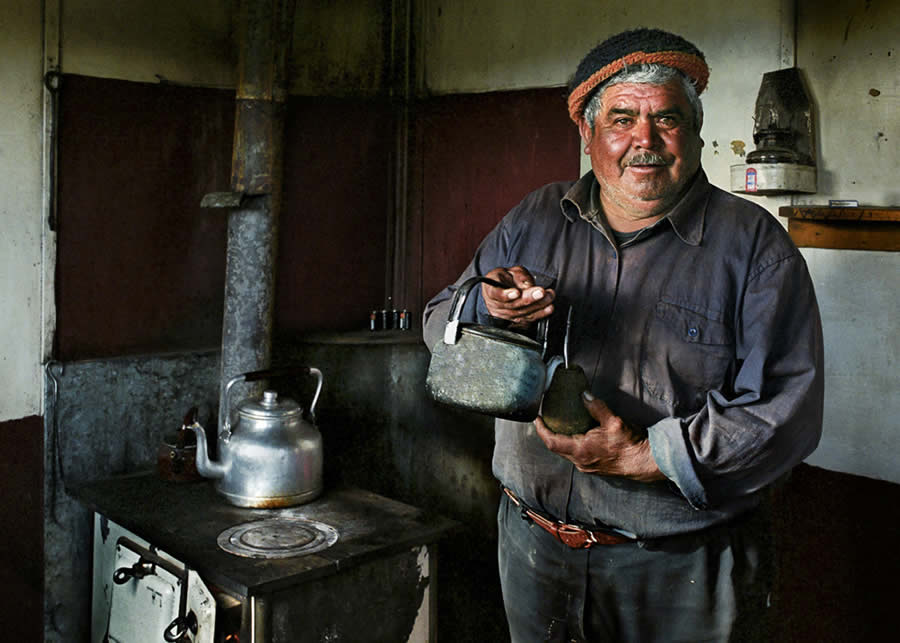 लुइस अल्बर्टो फ्रांके द्वारा अर्जेंटीना के विशाल दक्षिणी खेतों का ग्रामीण जीवन