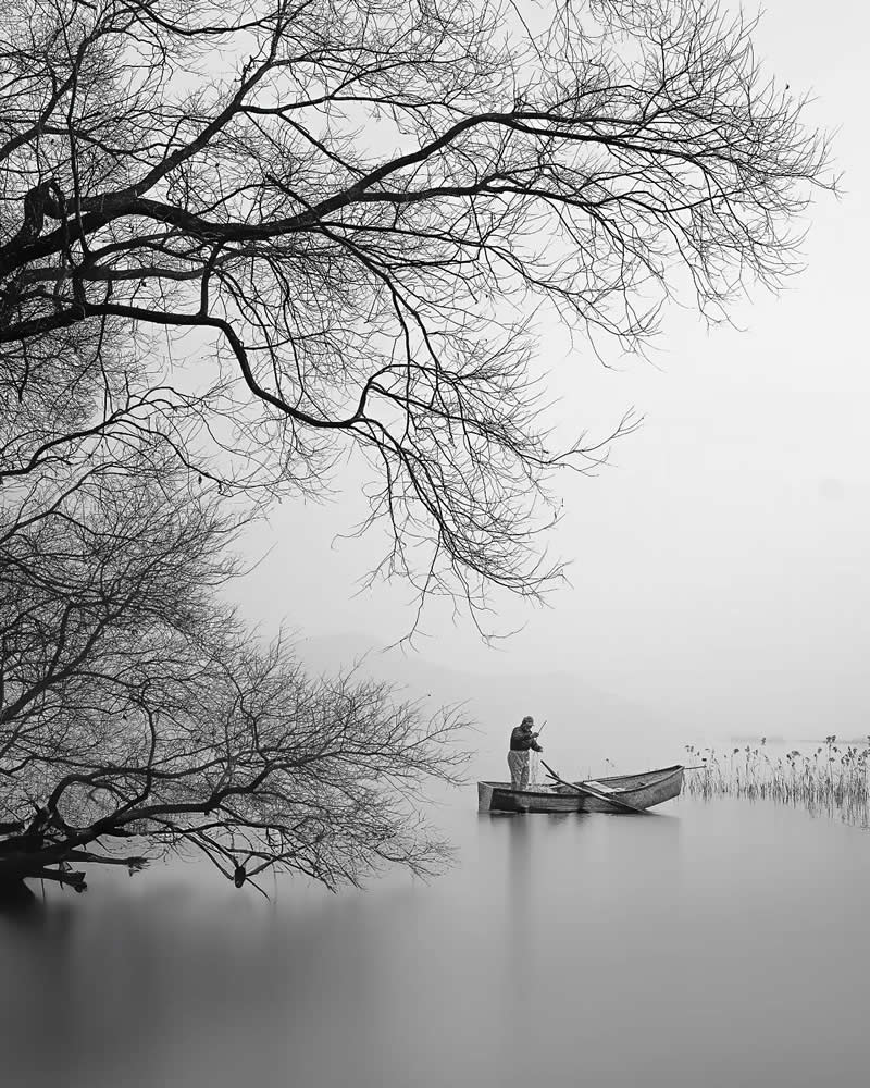 Black and White Long Exposure Landscape Photography by Jo Deok-hwan