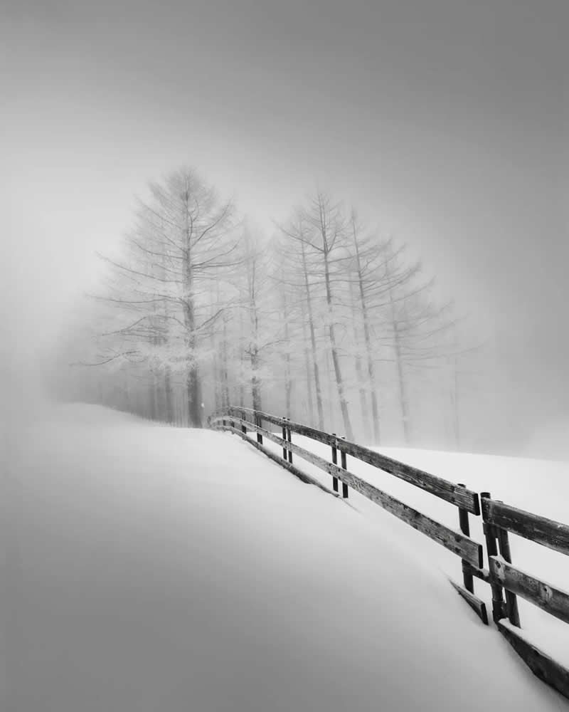 Black and White Long Exposure Landscape Photography by Jo Deok-hwan