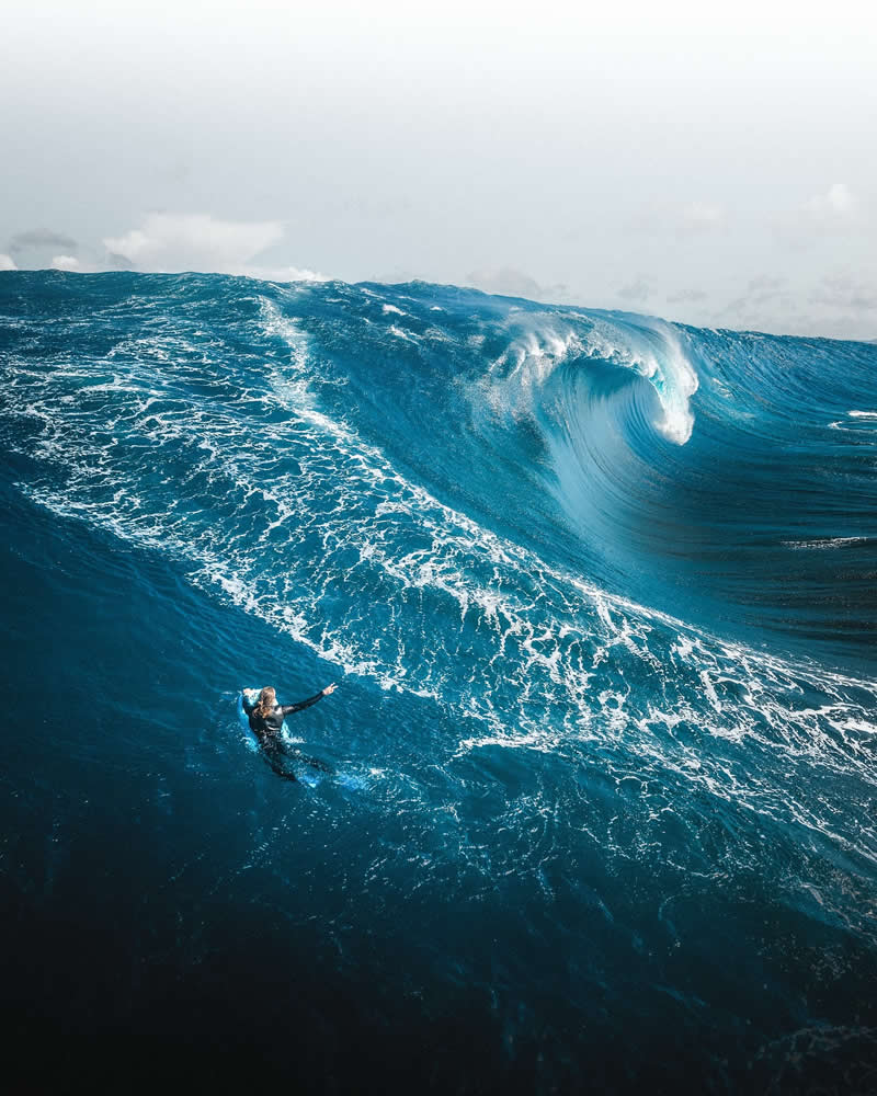 Breathtaking Photos Of Waves by Phil de Glanville