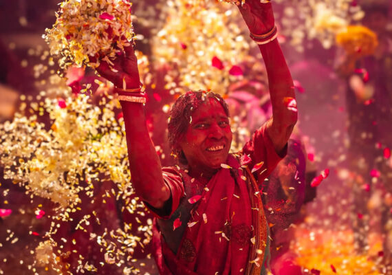 Photographer Ganesh Vanare Captures the Vibrant Spirit of Braj Ki Holi – India’s Festival of Colors