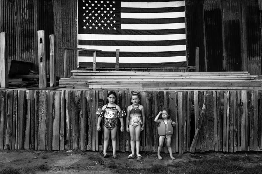 Richard Sharum Captures the Shared Humanity of America Heartland