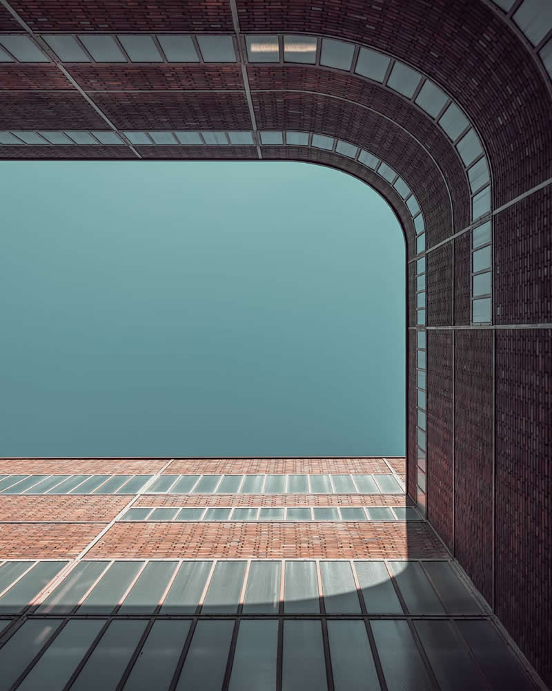 Minimalism in Architectural Photography by Olle L