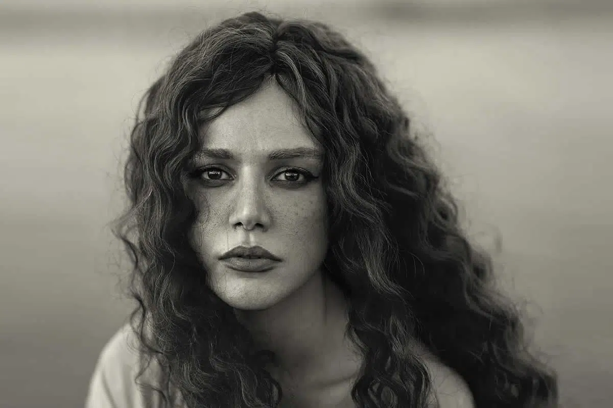 Striking Portrait Photography by Samira Hesami