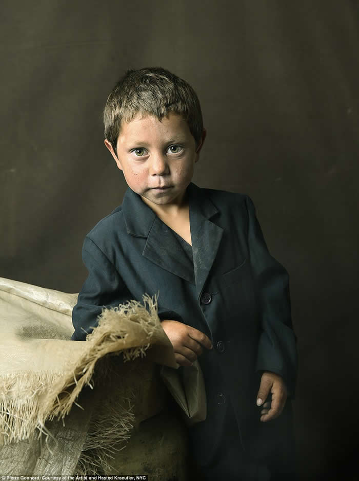 Stunning Portraits of Spanish Gypsies by Pierre Gonnord