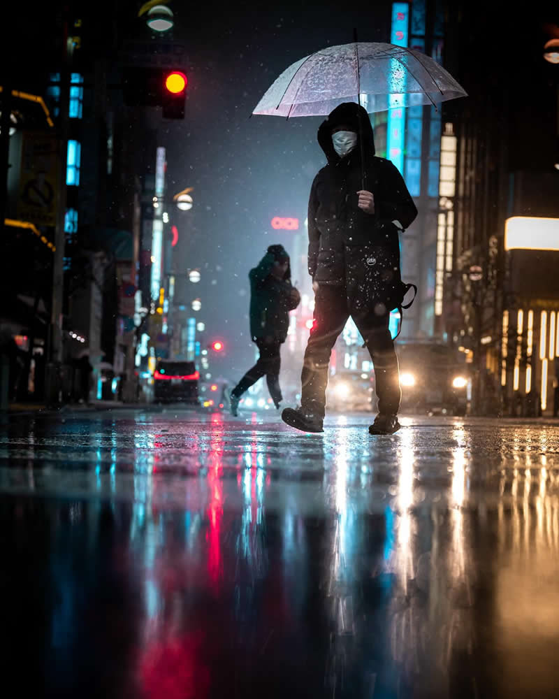 Tokyo Night Street Photography by Tim Hiorns