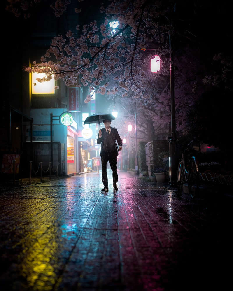 Tokyo Night Street Photography by Tim Hiorns