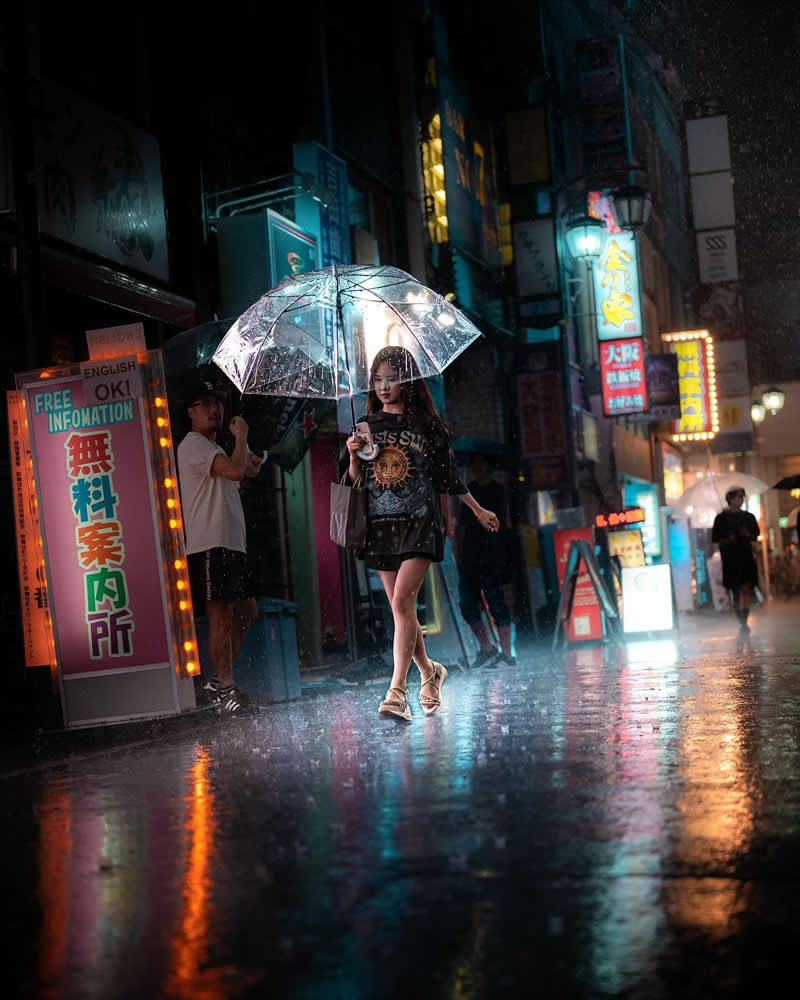 Tokyo Night Street Photography by Tim Hiorns