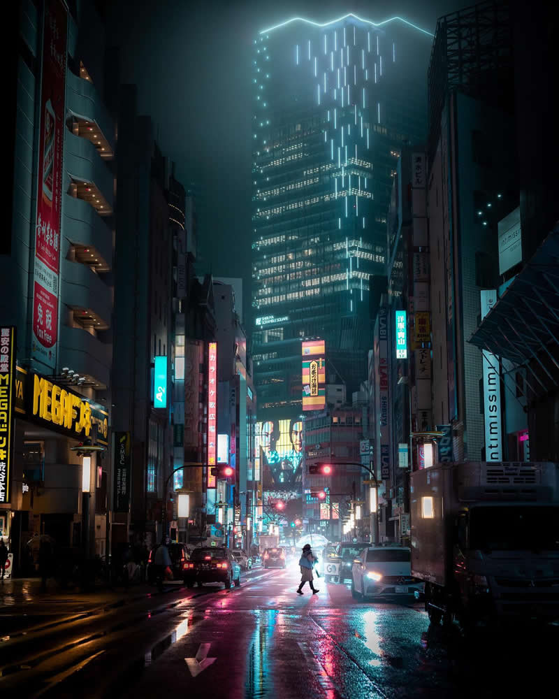 Tokyo Night Street Photography by Tim Hiorns