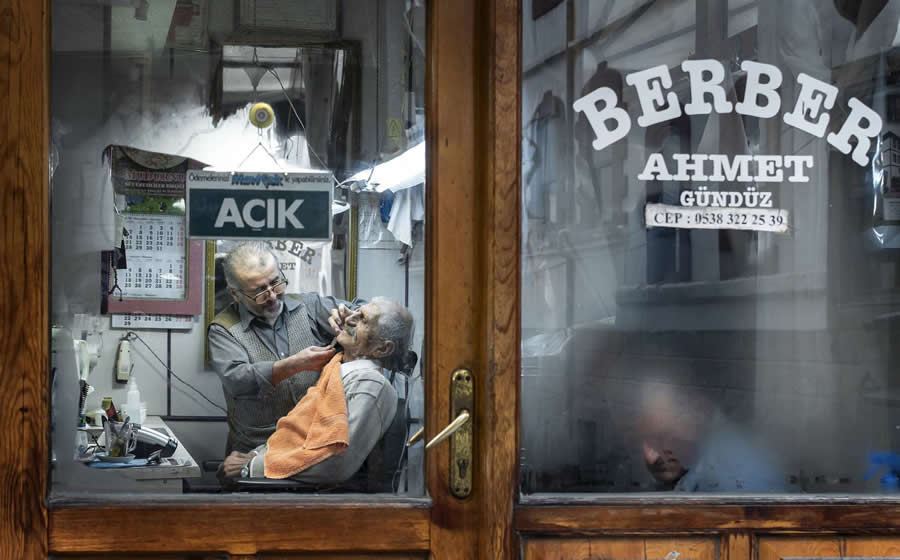 Award-Winning Street Photos from the 35 Photography Awards