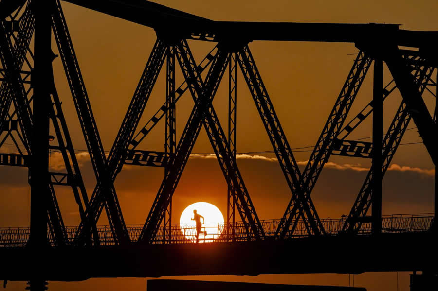 Award-Winning Street Photos from the 35 Photography Awards