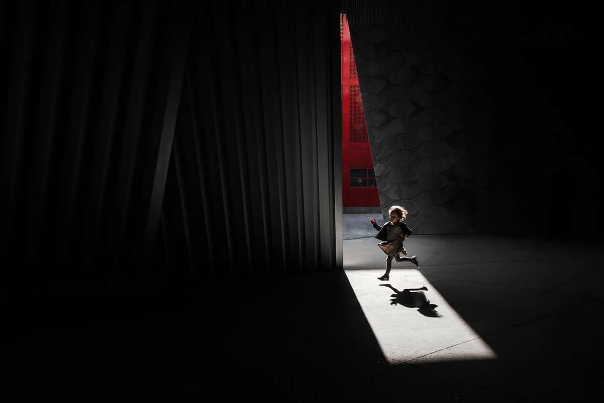 Award-Winning Street Photos from the 35 Photography Awards
