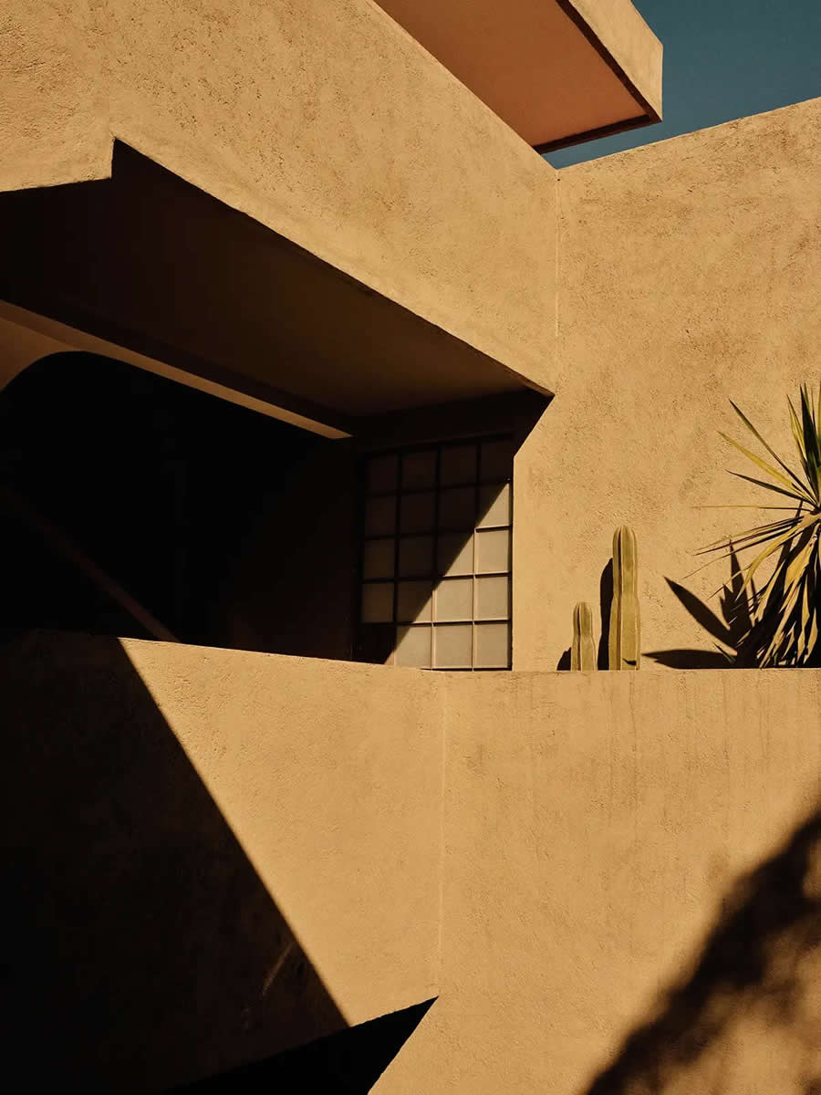 AAP Magazine Awards on the Theme of Shadows